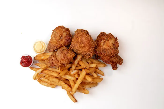 D' LA PARA PICA POLLO - PERTH AMBOY Picture 8