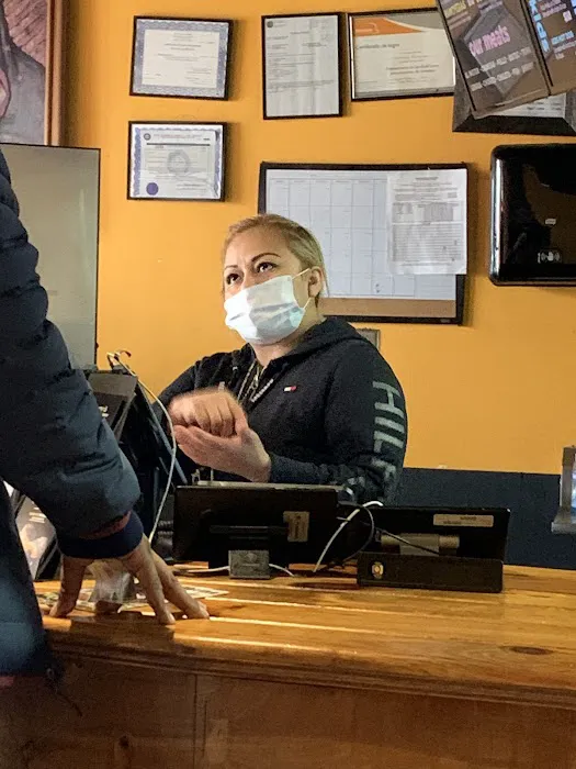 Taqueria Los Güeros Picture 6