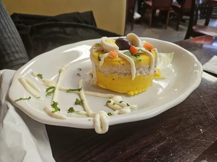 Chicken Palace Restaurant Picture 3