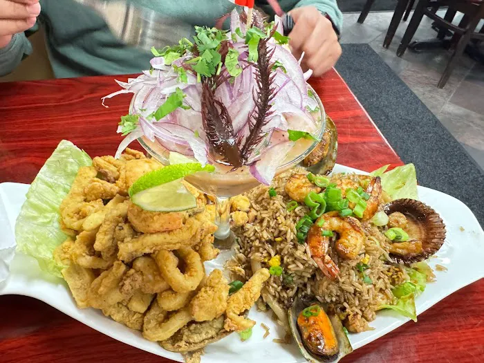 Chicken Palace Restaurant Picture 8