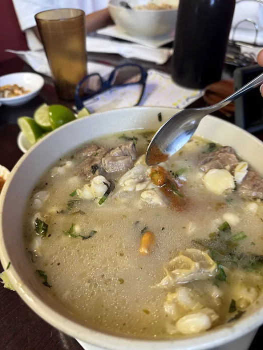 Chicken Palace Restaurant Picture 4