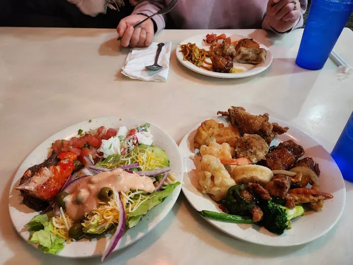 Hibachi Grill & Supreme Buffet Picture 10