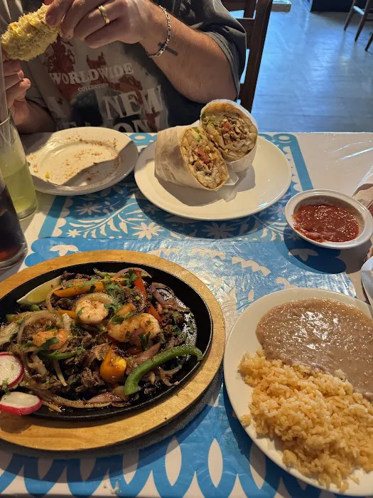 Molcajetes Mexican Restaurant JERSEY CITY Picture 4