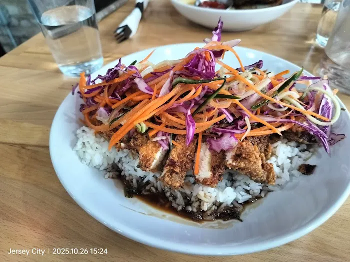 Bowl Burger Bistro Picture 4