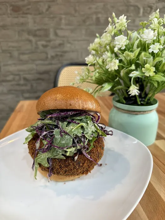 Bowl Burger Bistro Picture 6