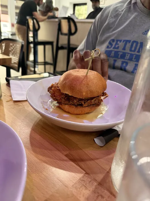 Bowl Burger Bistro Picture 2