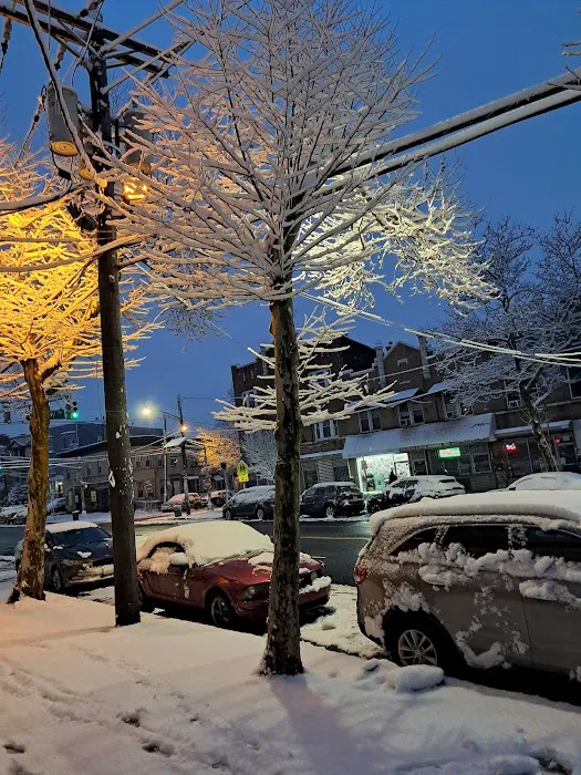 Crown Chicken & Burger Picture 7