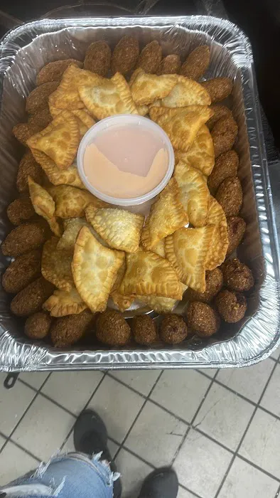 Elizabeth Restaurant Picture 10