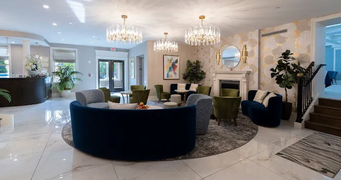 Limoncello at the Orange Inn Picture 4