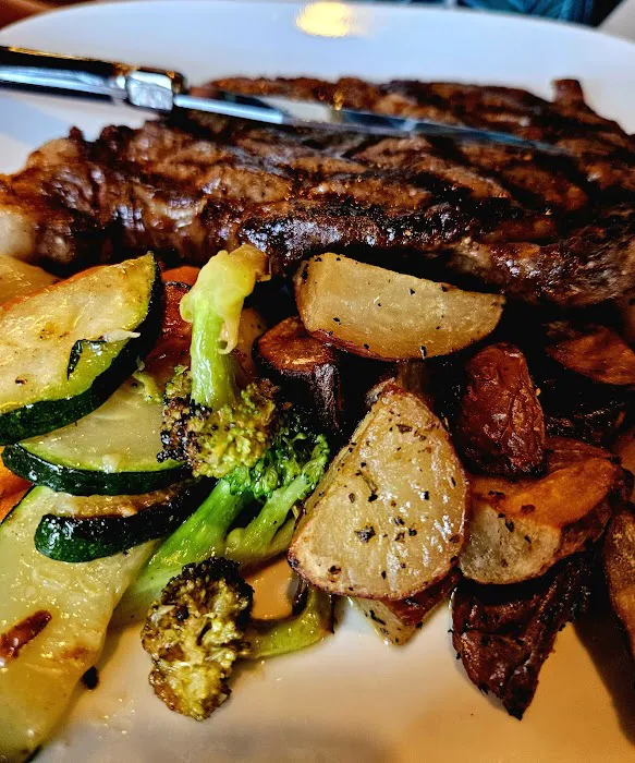 Rustic Wheelhouse Restaurant Picture 7