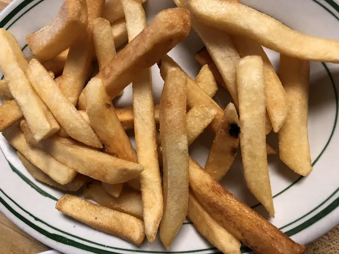 19 Main Street Luncheonette Picture 2
