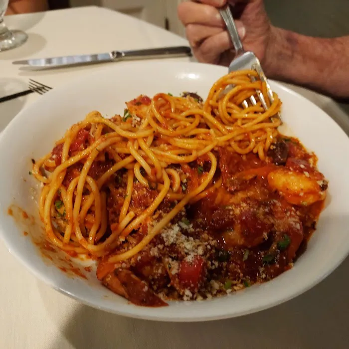 Dobbins' Tavern at the Stagecoach Inn in Goshen, NY Picture 2