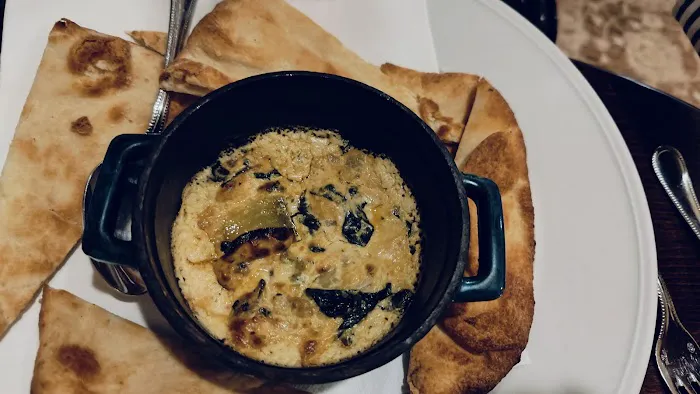 Dobbins' Tavern at the Stagecoach Inn in Goshen, NY Picture 8