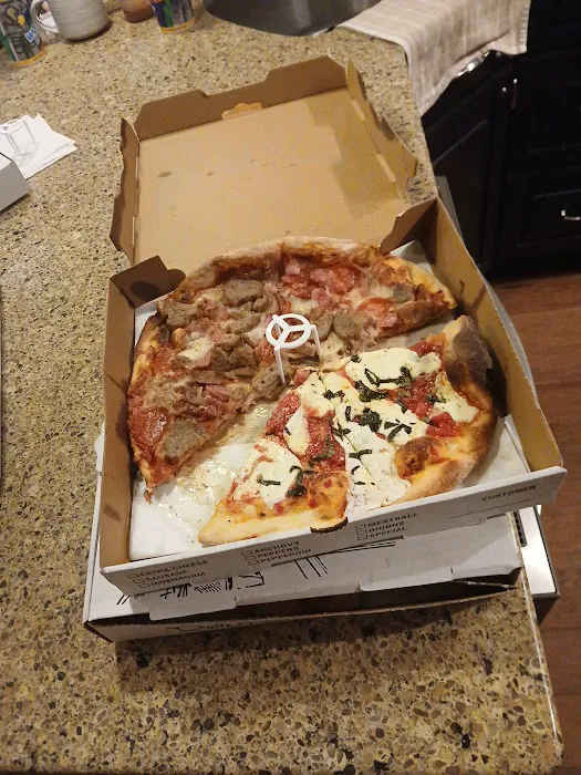 Pizza Station Picture 7