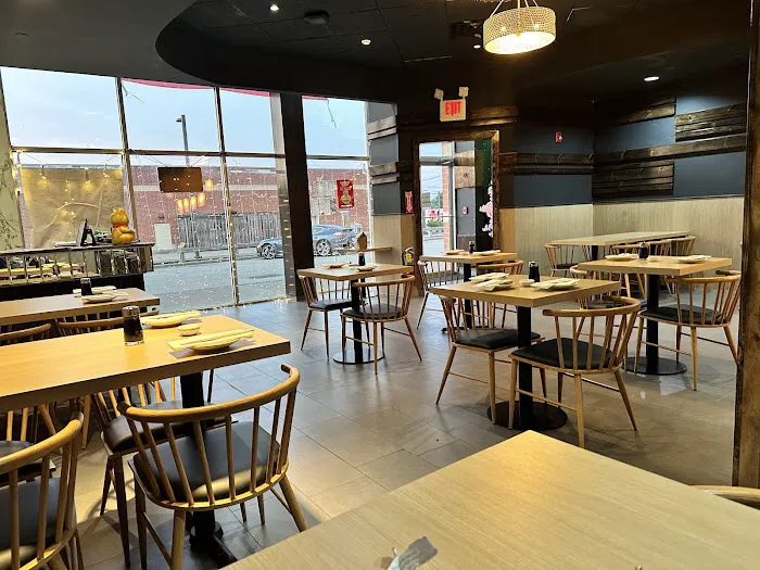 Hanami Sushi & Asian Cuisine Picture 2