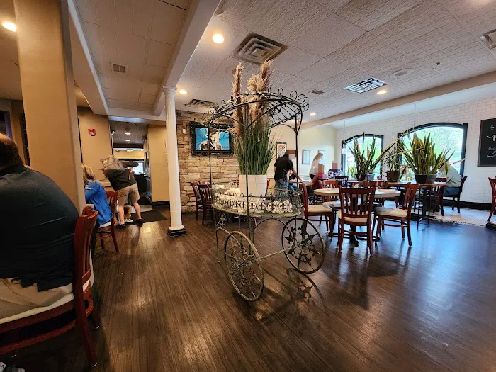 Tiffs Grill & Ale House Picture 2