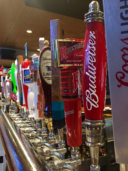 Tiffs Grill & Ale House Picture 9