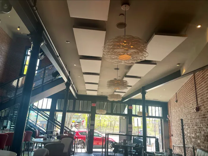 Town Bar + Kitchen Picture 6