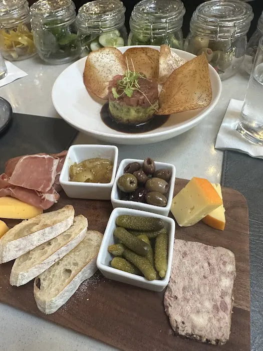 Town Bar + Kitchen Picture 3