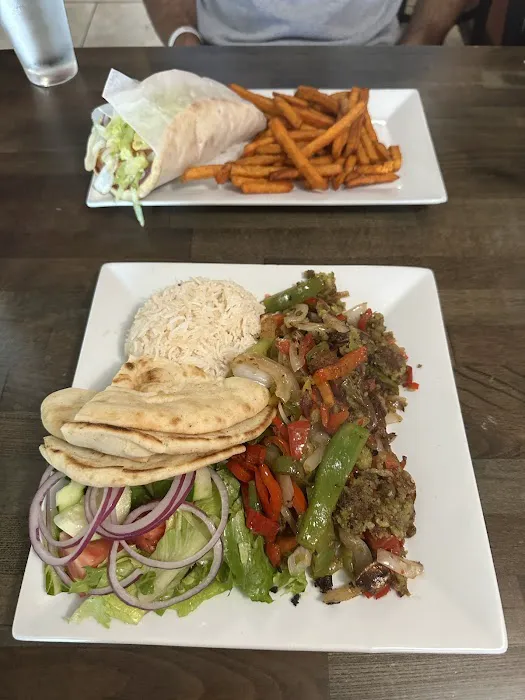 Mediterranean Grill and Pizza Picture 5