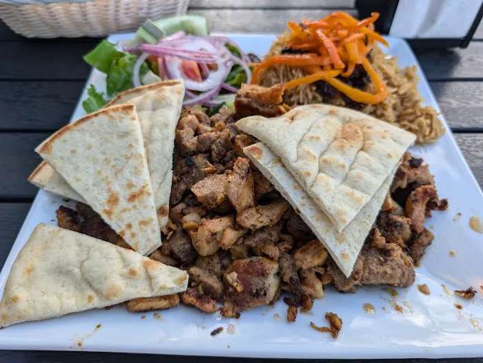 Mediterranean Grill and Pizza Picture 6