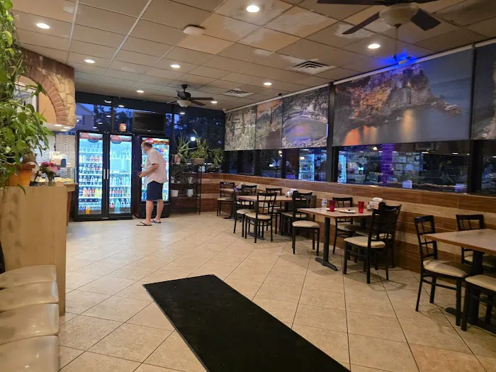 Annabella's Pizzeria & Restaurant Picture 9