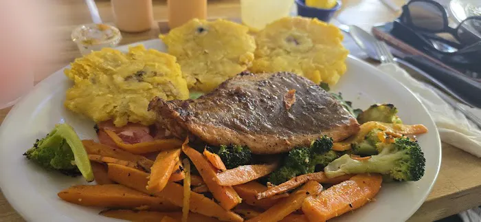 El Rancho Restaurant Picture 4