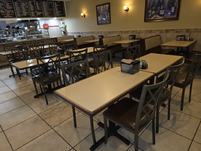 Tony's Pizza Picture 3