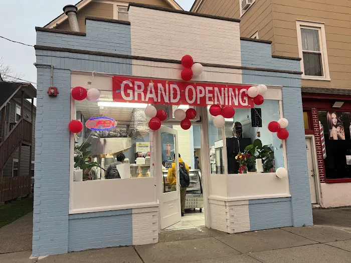 Giselle’s Deli Picture 1