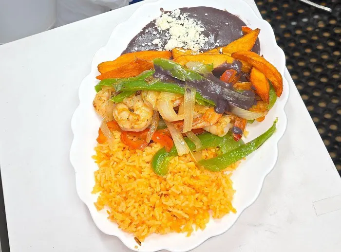 Giselle’s Deli Picture 5