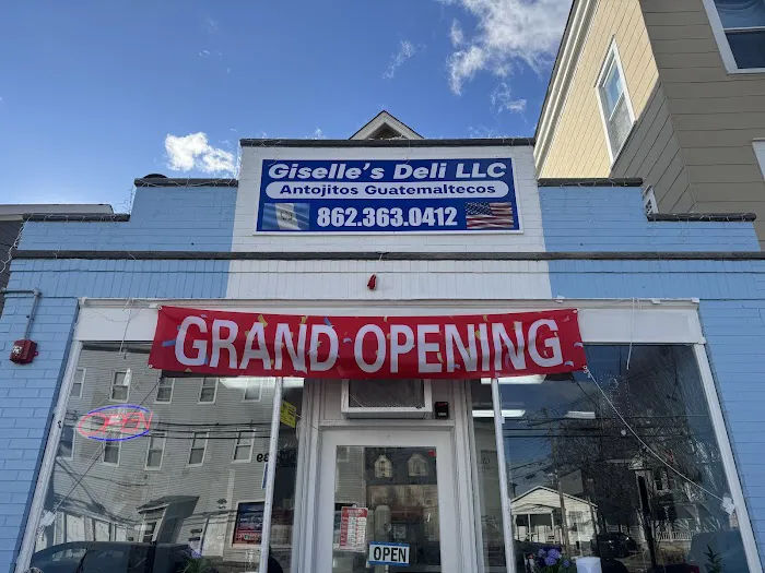 Giselle’s Deli Picture 10