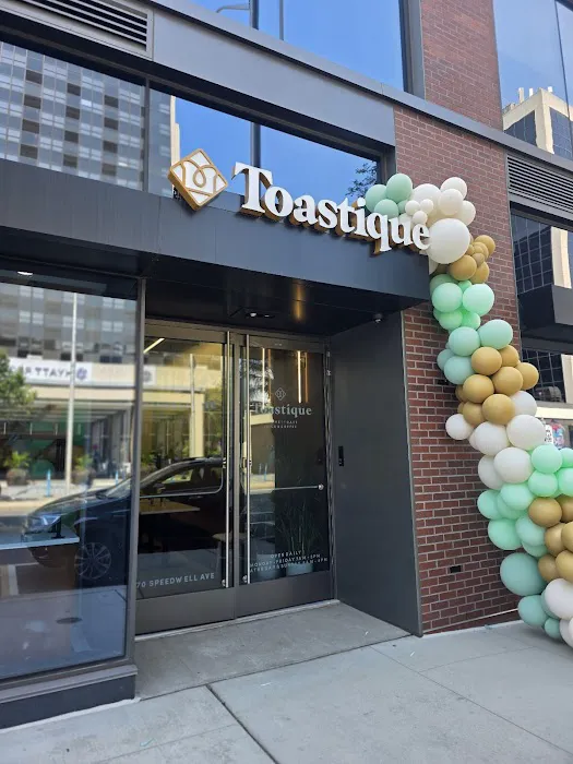 Toastique Picture 2