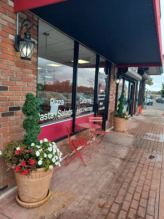 Teresa's Pizza Box Picture 4