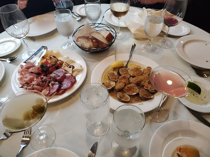 Mannino's Italian Kitchen and Lounge Picture 8