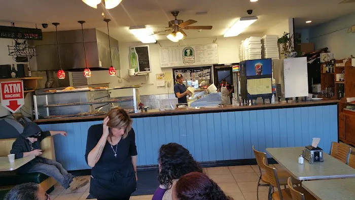 Sinapi's Pizzeria Picture 4