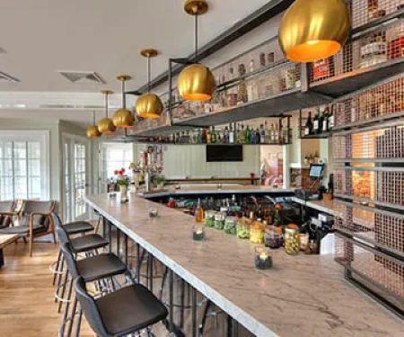 121 Restaurant & Bar