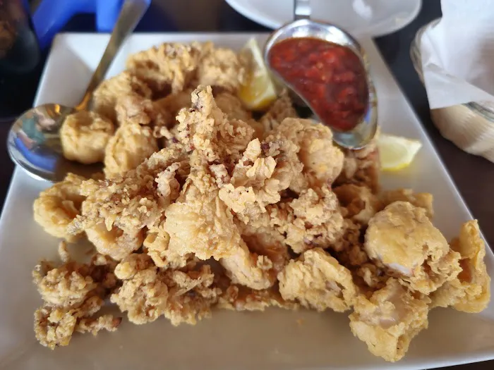 Four Brothers Pizza Restaurant Picture 2