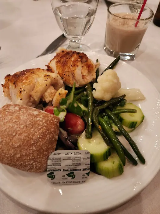 Four Brothers Pizza Restaurant Picture 9