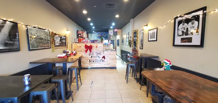 Olde Tyme New York Hot Dogs Picture 1