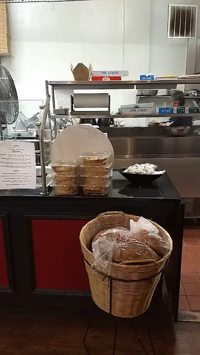 Maione's Pizza Kitchen Picture 2