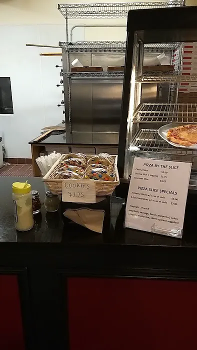 Maione's Pizza Kitchen Picture 1