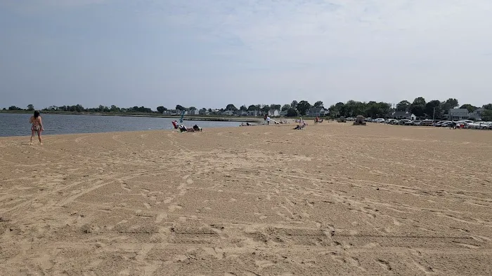 Short Beach Canteen Picture 5