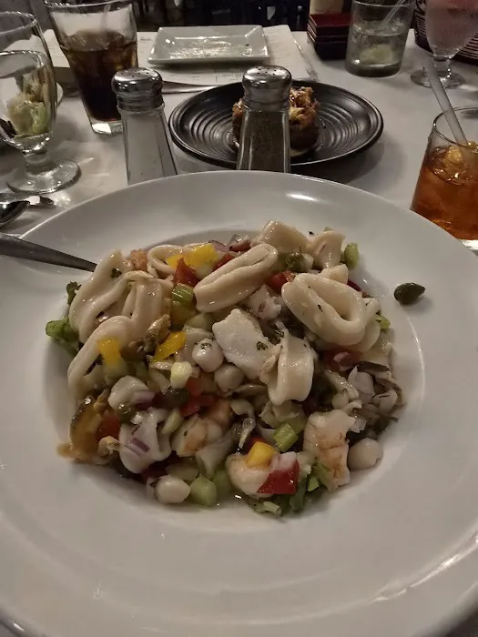 Cirella's Restaurant Picture 8