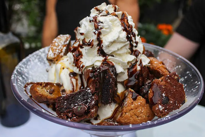 Cirella's Restaurant Picture 9