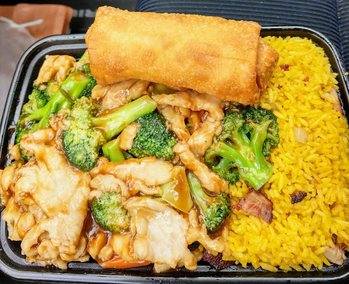 Golden Express Chinese Kitchen Picture 3