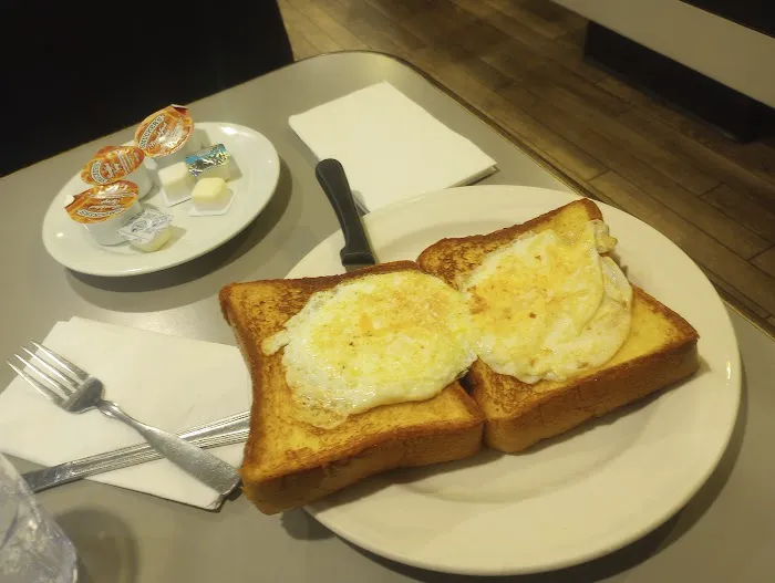 Sweet Hollow Diner Picture 7