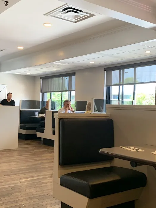 Sweet Hollow Diner Picture 9