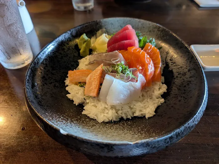 Aiko Asian Bistro Picture 10