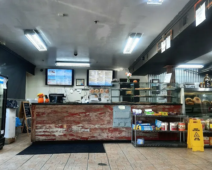 Riverside Deli & Pizza Picture 3