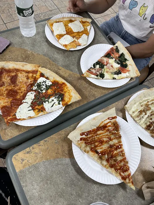 Riverside Deli & Pizza Picture 6